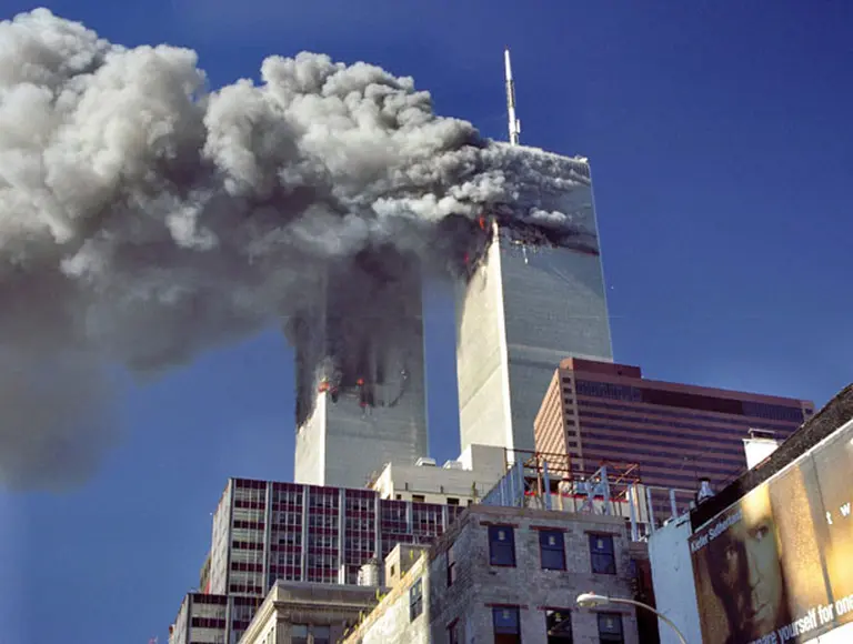 ¿Cuáles fueron los costos del ataque a las Torres Gemelas en vidas y dólares?
