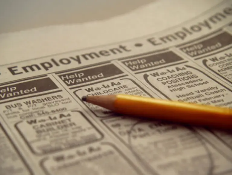 Desempleo en el Reino Unido se sitúa en 7,7% y alcanza su nivel más bajo desde 2011