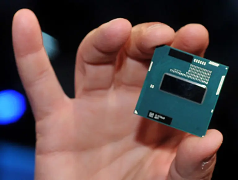 Descubren un grave agujero de seguridad en los procesadores Intel de la última década