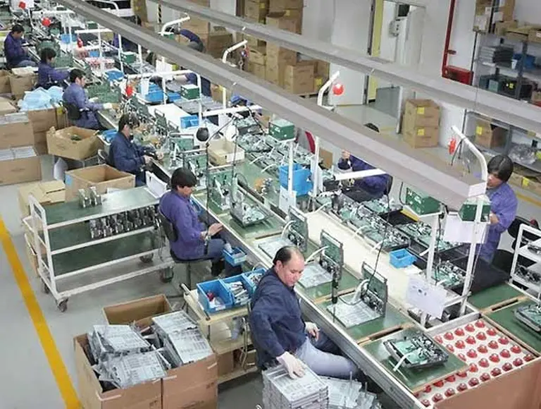 Los fabricantes de bienes finales deberán informar sus precios al Gobierno