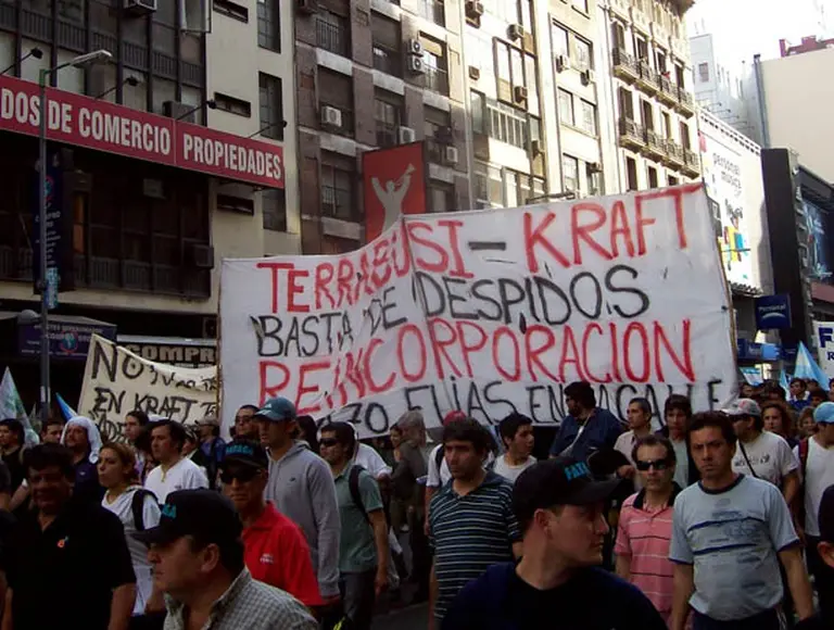 Trabajadores de Kraft y PepsiCo se movilizarán por el desprocesamiento de delegados