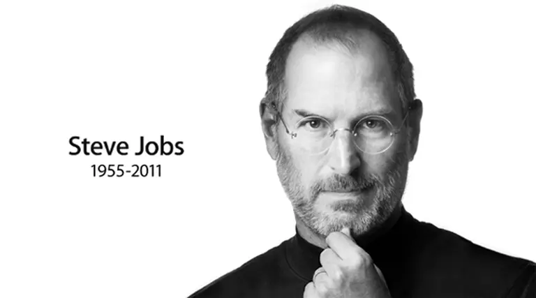¿Cómo recordaron Apple y el sucesor de Steve Jobs el primer aniversario de su muerte?