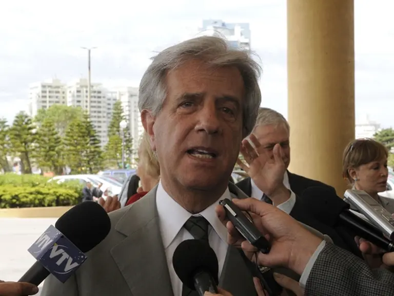 Tras sus polémicos dichos, Tabaré Vázquez anunció su retiro de la polí­tica uruguaya