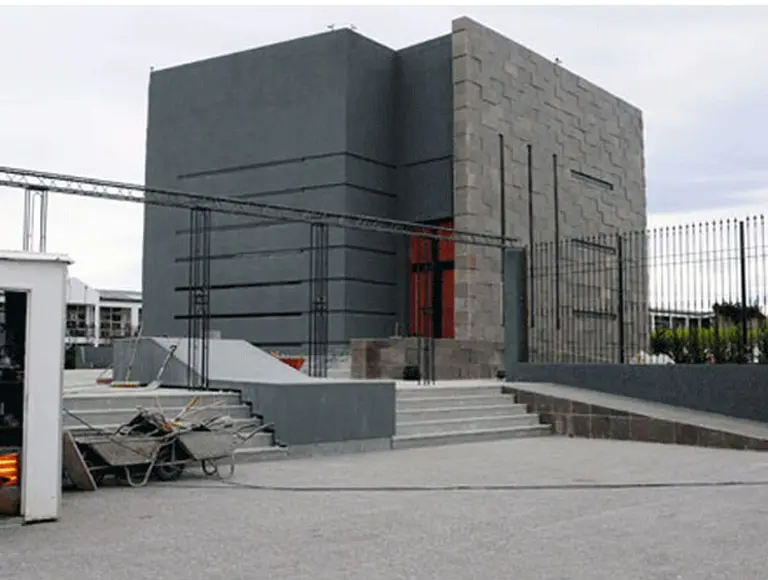 A un año de la muerte de Néstor, la Presidenta inauguró su mausoleo