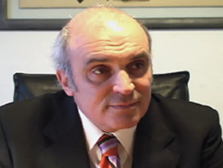 Para José Luis Espert, las medidas del Gobierno para incrementar la oferta de dólares "son absurdas"