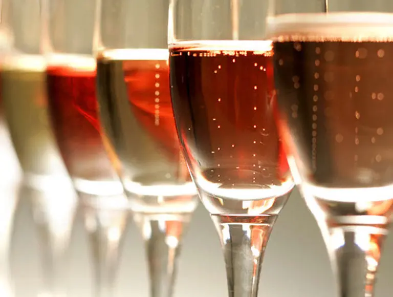 Cinco de los mejores espumantes rosados del mercado para ir palpitando el verano