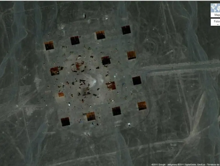 Google Earth detecta extrañas siluetas en un desierto de China