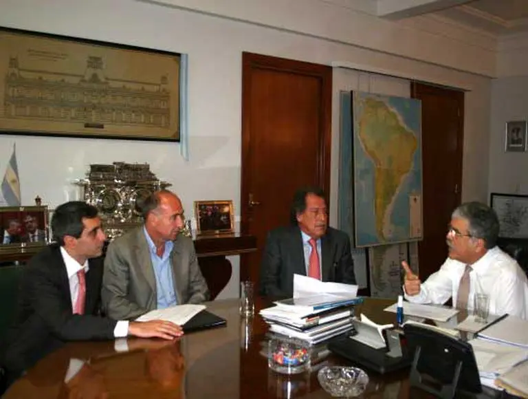 Con la compra del 20% de Emgasud, el Grupo Macro incursiona en el sector energético