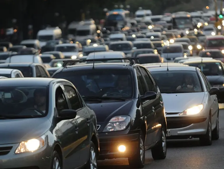 Restringen la circulación de autos particulares en la zona del Microcentro los dí­as hábiles