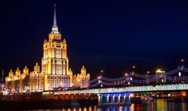 Irónico: el mejor hotel de lujo fue construido por un "capricho" de Stalin