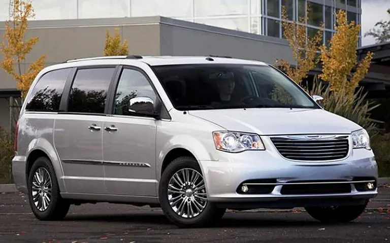 El nuevo monovolumen de Chrysler ya está a la venta en la Argentina