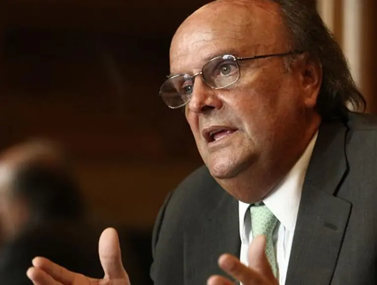 La UIA admite que hay "tensas" negociaciones salariales y espera que no haya "fractura" en la CGT