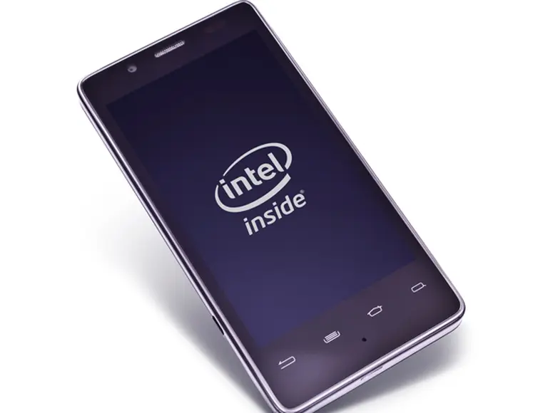 Intel sale a conquistar el "cerebro" de teléfonos inteligentes y tabletas