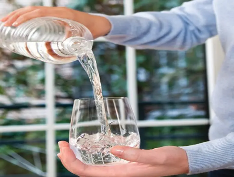 Señalan a la hidratación como el elemento básico de la salud laboral
