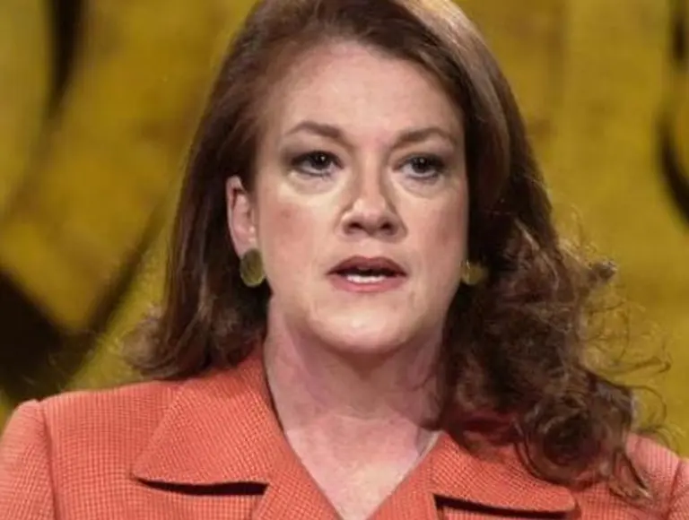 Alicia Castro calificó de "tonto" a David Cameron y a Francisco de "Papa Malvinero"