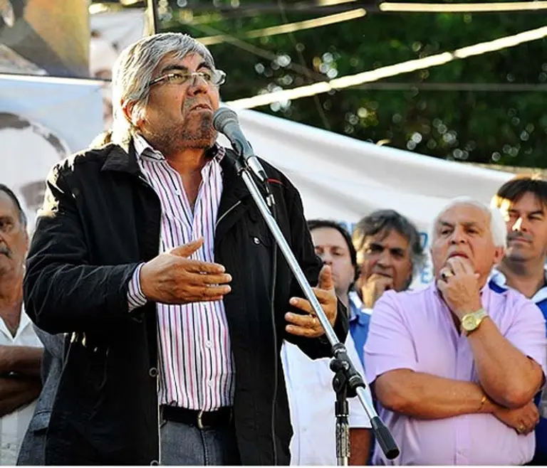 Moyano volvió a cargar contra la "sintoní­a fina" y advirtió que seguirá adelante con sus reclamos