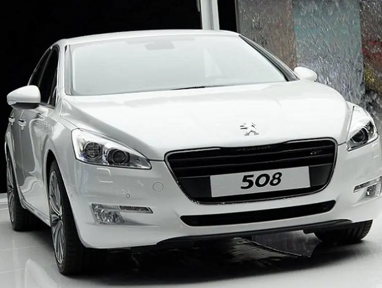 El grupo PSA Peugeot-Citroí«n retrasa el desembarco en la India