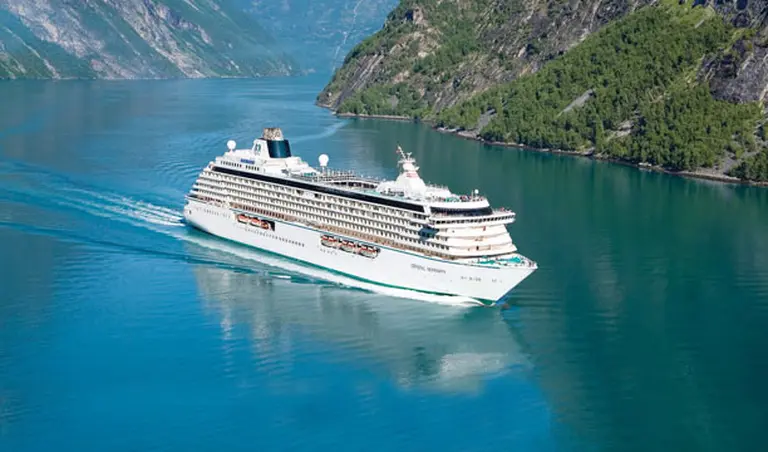 Cinco exclusivos cruceros para disfrutar de unas vacaciones a puro lujo