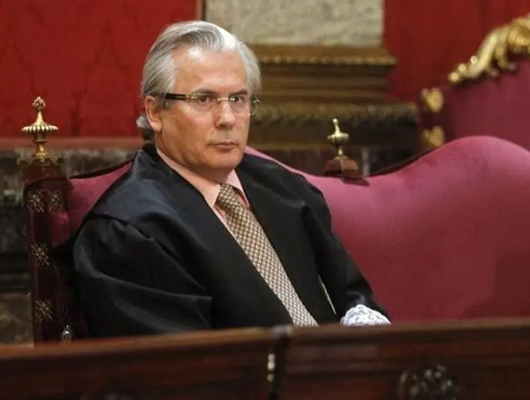 El juez Baltazar Garzón fue condenado a 11 años de inhabilitación