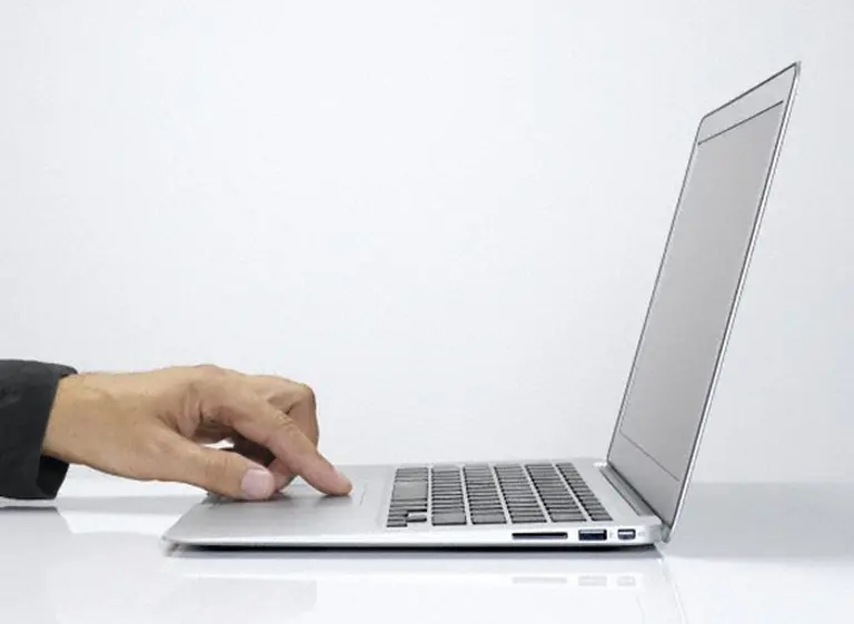 Tras la prohibición, el rubro 59 se mudó de los medios impresos a Twitter