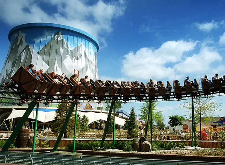 De planta atómica a parque de diversiones: la increí­ble historia de Wunderland Kalkar