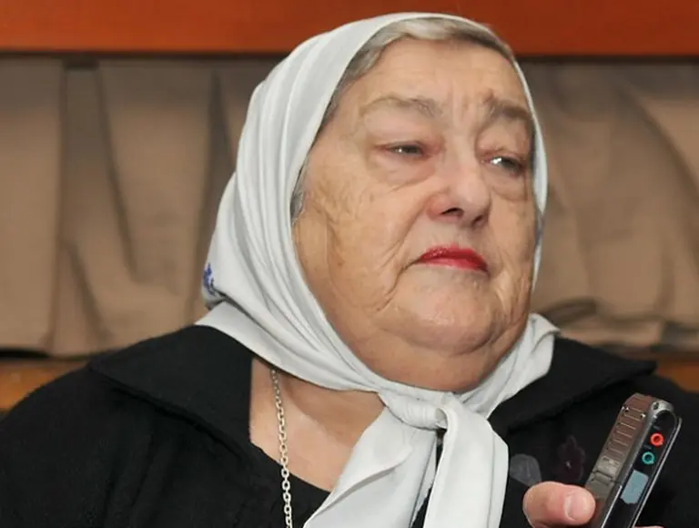 Bonafini: "Desde el jardí­n de infantes los chicos tienen que meterse en polí­tica"