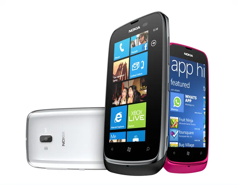 Nokia presenta un teléfono más barato con Windows Phone y otros con 41 megapí­xeles
