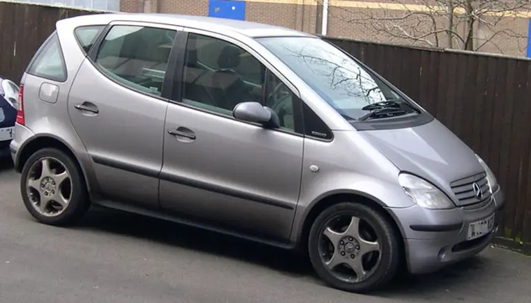 Mercedes-Benz utilizará el sistema de reconocimiento de voz de Apple