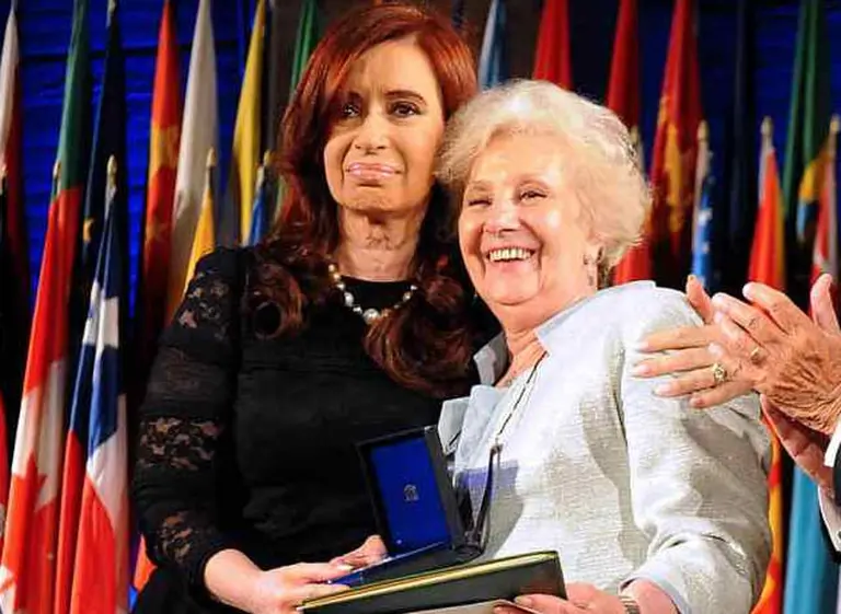 Cristina y las Abuelas de Plaza de Mayo, entre las 150 mujeres más valientes del mundo