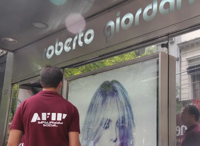 "No me allanen, soy Giordano": la AFIP realizó operativos en la cadena del famoso peluquero