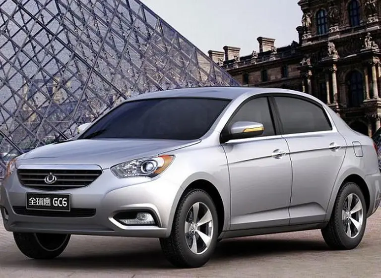 Polémica por comercial de Geely que protagoniza un sobreviviente de la "Tragedia de los Andes"