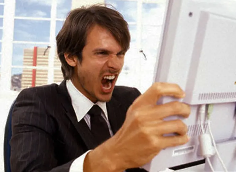 ¿Cómo actuar con un cliente indignado?