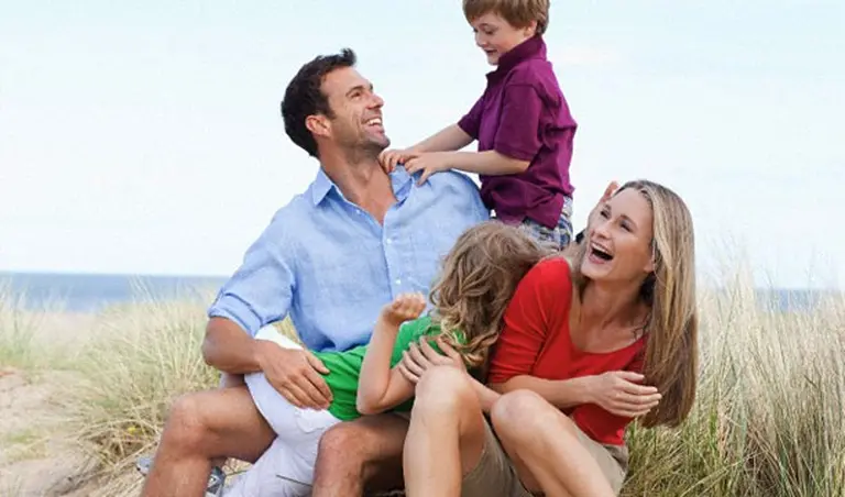 Un estudio señala que viajar da más felicidad que comprar