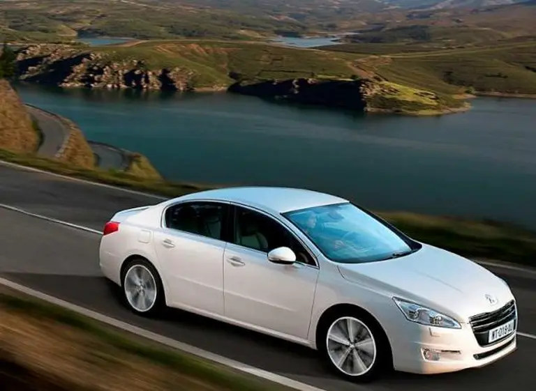 Peugeot vuelve al tope de gama con el 508 y fija su precio para salir a competir