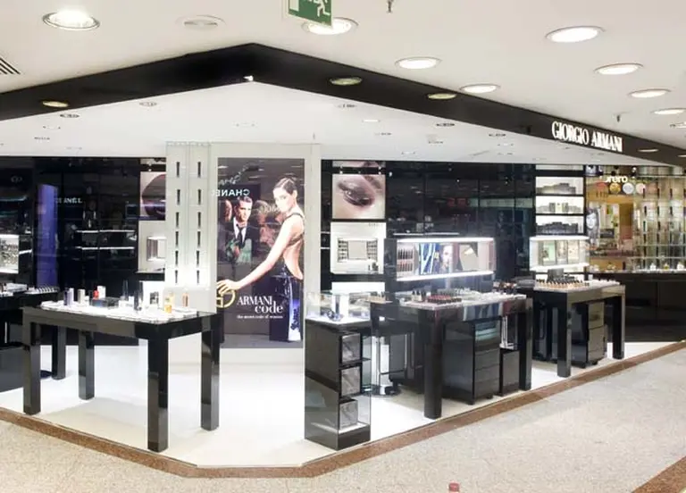 Armani desembarcó en El Corte Inglés y se acerca a los consumidores