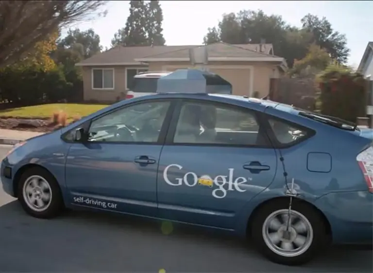 Google retrasará el lanzamiento del auto autónomo por falta de normas para la conducción