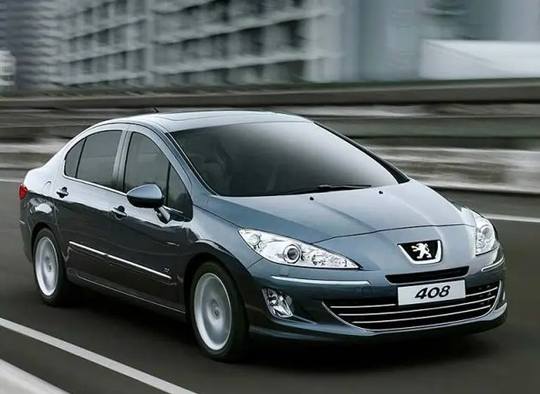 Peugeot amplí­a la gama del 408 con nuevas versiones