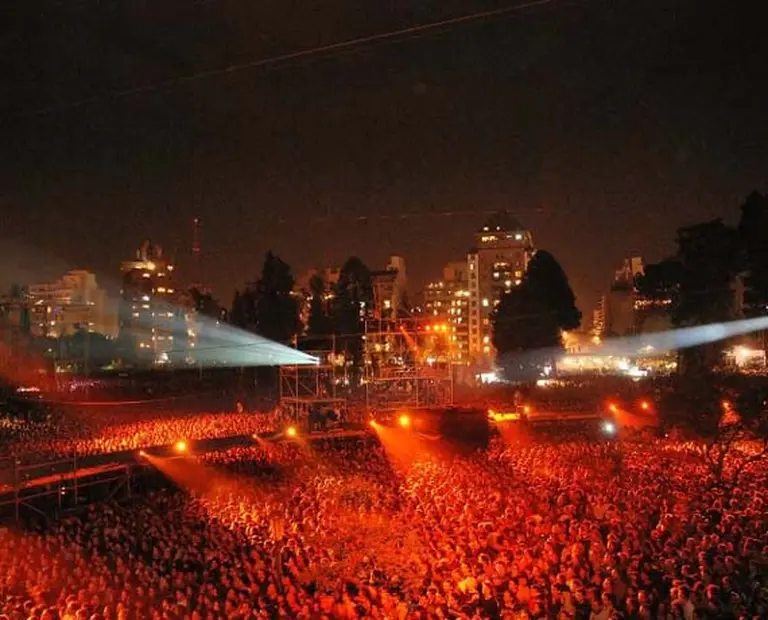 La UNC festejó sus 400 años con León Gieco y Charly Garcí­a