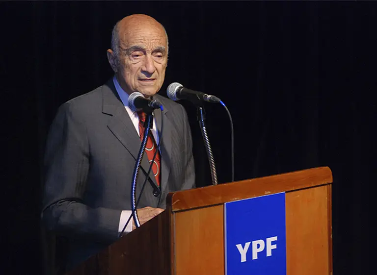 La familia Eskenazi no pagó y los bancos podrí­an quedarse con una parte de YPF