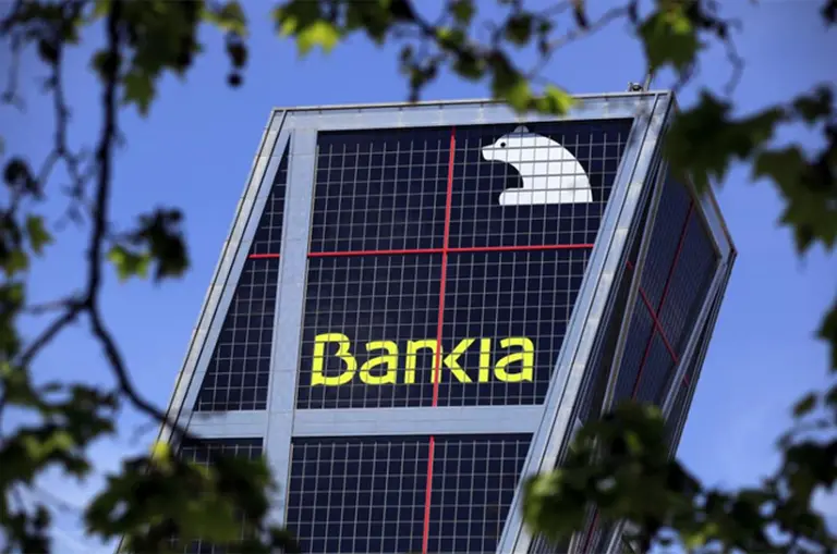 Las acciones de Bankia se disparan en la bolsa de Madrid