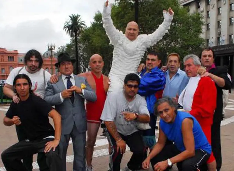 Ex integrantes de "Titanes en el ring" le ganaron un juicio a la hija de Martí­n Karadagian