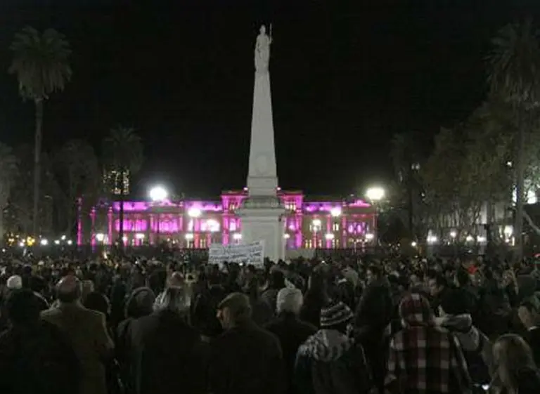 Las cacerolas volvieron a sonar en Plaza de Mayo contra la inflación, la inseguridad y la corrupción