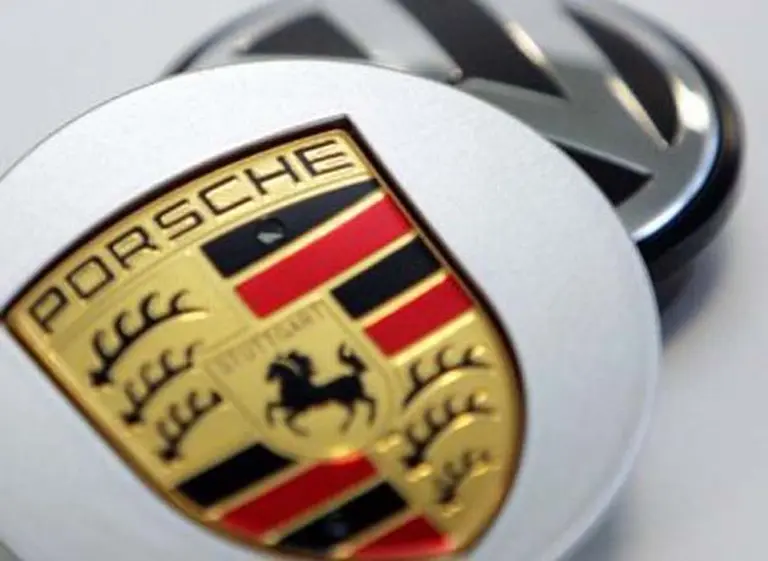 Las acciones de Volkswagen aceleran más del  6% tras cerrar la compra de Porsche