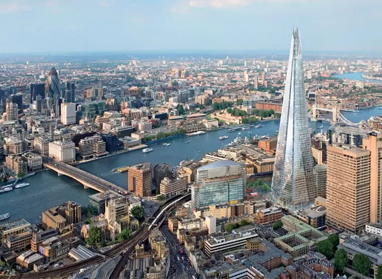 Shard, el edificio más alto de Europa, ya roza el cielo de Londres