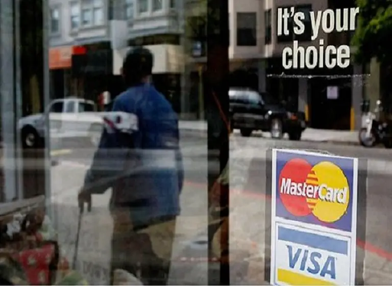 Clientes VIP: en dos años se duplicó la cantidad de bancos que ofrecen tarjetas "black"