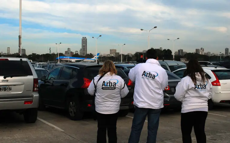 ARBA notificó a deudores en Aeroparque, Ezeiza y shoppings de Buenos Aires