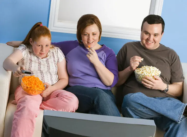 Aseguran que una vida sedentaria causa tantas muertes como el tabaquismo