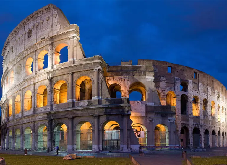 ¿Otra Torre de Pisa? Advierten que el Coliseo se está inclinando hacia el sur