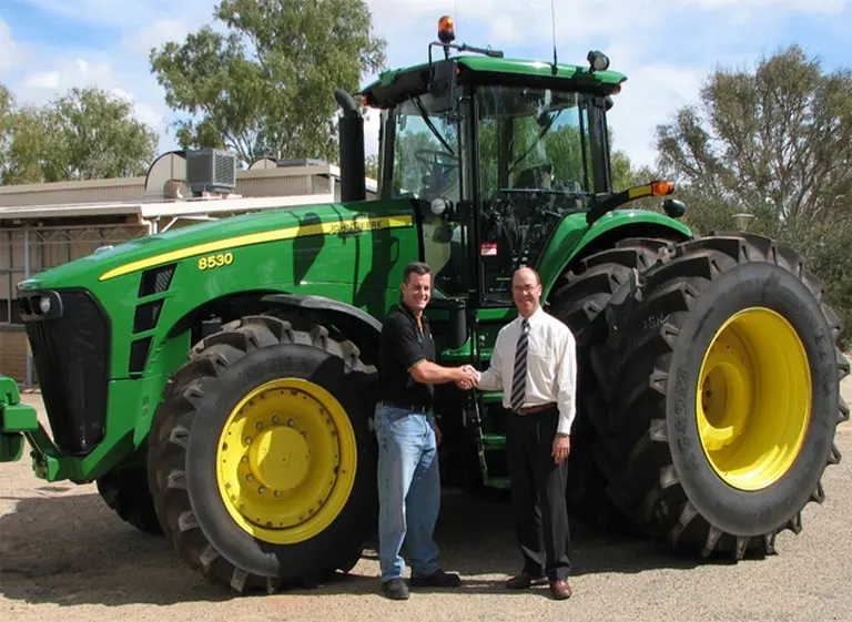 John Deere inicia la fabricación de tractores para sustituir importaciones