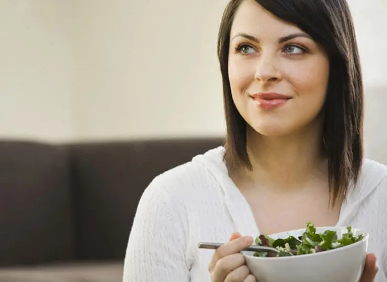 Ventajas de "esquivar la carne": dicen que los vegetarianos sufren menos enfermedades del corazón